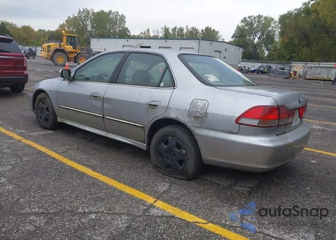 2002 Honda Accord 3.0 Ex из США, поврежденный, VIN 1HGCG16572A031830